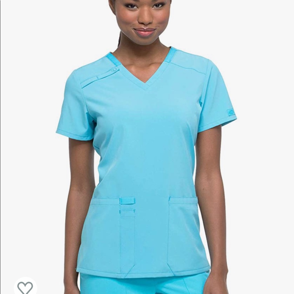 Scrub set